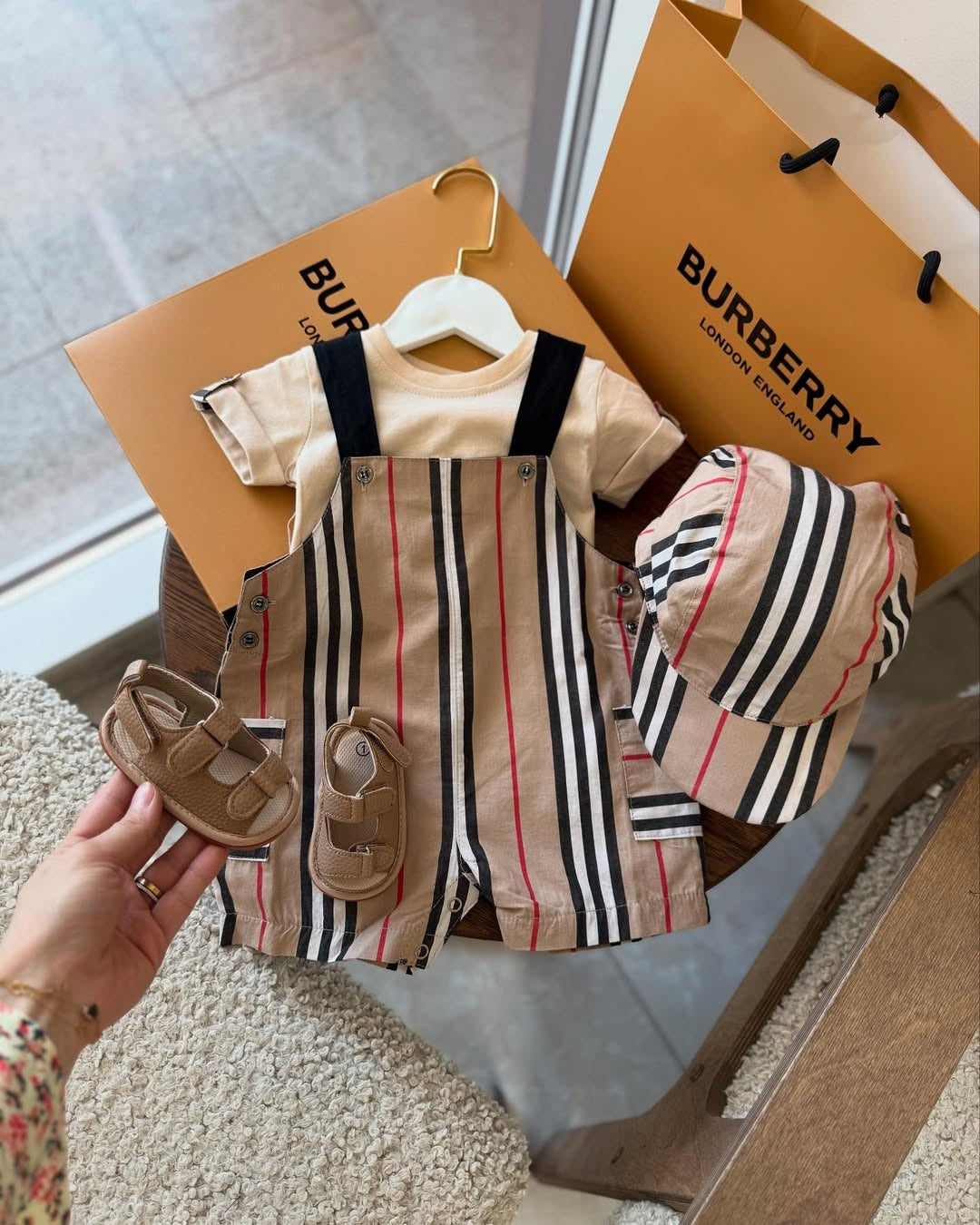 Conjunto Burberry